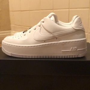Nike Air Force 1 Sage Low (Women’s Size 6)